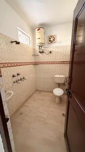 Image of 2250 Sq.ft 2 BHK Builder Floor for rent in Sector 14, Gurgaon for Rs. 36000