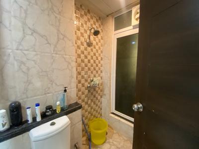 Bathroom Image of 1380 Sq.ft 2.5 BHK Apartment / Flat for sale in Mahagun Mirabella, Sector 79 Noida for Rs. 18200000