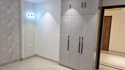 Bedroom Image of 2200 Sq.ft 4 BHK Builder Floor for sale in Ansal Versalia, Sector 67 Gurgaon for Rs. 35000000