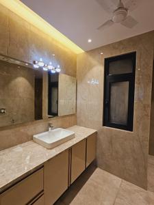 Bathroom Image of 3250 Sq.ft 4 BHK Builder Floor for sale in Unitech Nirvana Country Cedar Crest, Sector 50 Gurgaon for Rs. 37500000