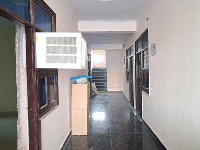 Lobby Image of 350 Sq.ft 1 RK Apartment / Flat for rent in Sector 51 Noida for Rs. 12500