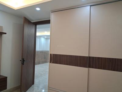 Bedroom Image of 1350 Sq.ft 3 BHK Builder Floor for sale in Paschim Vihar New Delhi for Rs. 26000000