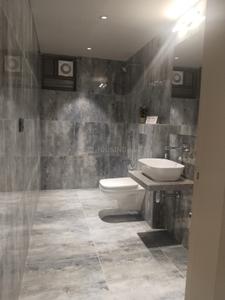 Bathroom Image of 3380 Sq.ft 4 BHK Apartment / Flat for sale in Shilp Paradise, Thaltej Ahmedabad for Rs. 27300000