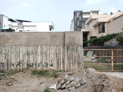 Image of 3150 Sq.ft Residential Plot / Land for sale in Sector 14, Faridabad for Rs. 86500000
