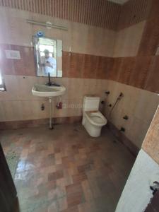 Bathroom Image of 1500 Sq.ft 4 BHK Apartment / Flat for sale in Keshavkunj NDMC Appartment, Vikaspuri New Delhi for Rs. 14200000