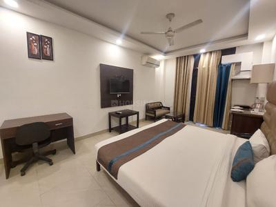 Bedroom Image of Urbanroomz in DLF Phase 2, Gurgaon