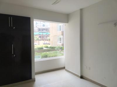 Bedroom Image of 1345 Sq.ft 3 BHK Apartment / Flat for sale in Amrapali Heartbeat City IV, Sector 107 Noida for Rs. 14850000