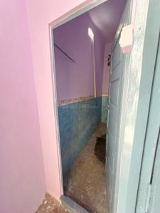 Bathroom Image of 900 Sq.ft 2 BHK Independent House for rent in Amberpet Hyderabad for Rs. 10500