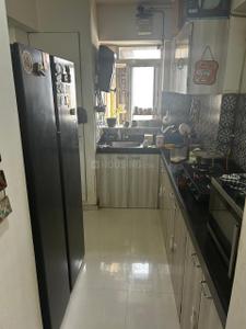 Kitchen Image of 955 Sq.ft 2 BHK Apartment / Flat for rent in Lodha Amara, Kolshet Thane for Rs. 39500