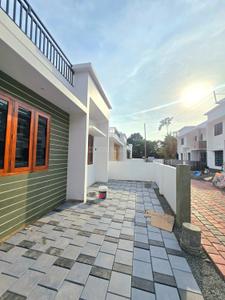 Image of 800 Sq.ft 2 BHK Independent House for sale in Alangad, Kochi for Rs. 3500000