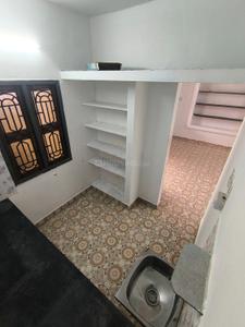 Bathroom Image of 600 Sq.ft 1 BHK Independent House for rent in Perungudi Chennai for Rs. 15000