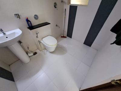Bathroom Image of 1922 Sq.ft 3 BHK Apartment / Flat for rent in Marine Drive Kochi for Rs. 77000