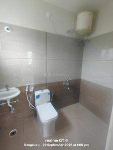 Bathroom Image of 1265 Sq.ft 2 BHK Apartment / Flat for rent in Agrahara Layout Bengaluru for Rs. 29000