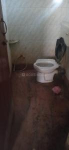 Bathroom Image of 950 Sq.ft 2 BHK Apartment / Flat for rent in South Dum Dum Kolkata for Rs. 12000