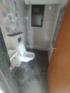 Bathroom Image of 1100 Sq.ft 2 BHK Apartment / Flat for rent in Link Palace Apartments, Malad West Mumbai for Rs. 65000
