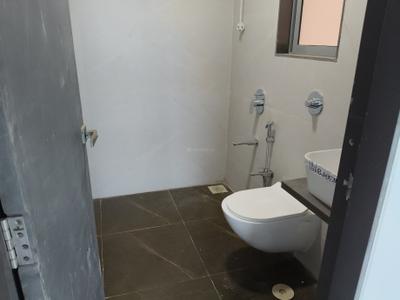 Bathroom Image of 414 Sq.ft 1 BHK Apartment / Flat for rent in Kaveri Heights, Ghatkopar East Mumbai for Rs. 40000