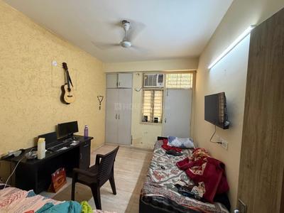 Bedroom Image of 950 Sq.ft 2 BHK Apartment / Flat for rent in Defence Enclave, Sector 44 Noida for Rs. 22000