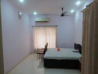 Bedroom Image of 1500 Sq.ft 3 BHK Villa for rent in Diwalipura Vadodara for Rs. 24500