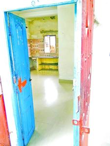 Hall Image of 500 Sq.ft 1 BHK Apartment / Flat for rent in Airport Gate No 2 Kolkata for Rs. 5000