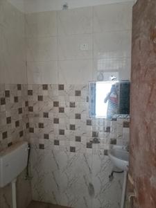 Bathroom Image of 800 Sq.ft 2 BHK Independent House for rent in Kamta Lucknow for Rs. 10500