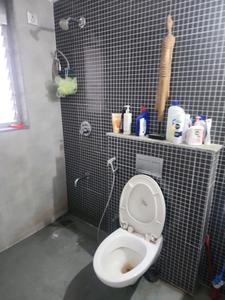 Common Bathroom Image of 790 Sq.ft 2 BHK Apartment / Flat for sale in Geeta Palace, Airoli Navi Mumbai for Rs. 10700000
