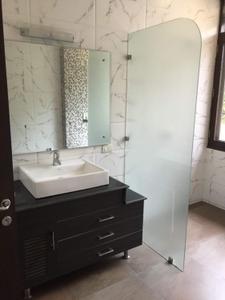 Image of 3240 Sq.ft 6 BHK Independent House for rent in DLF Phase 4, Gurgaon for Rs. 350000