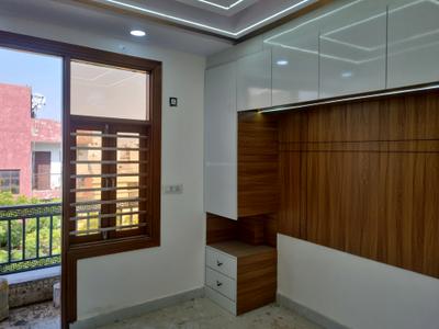 Bedroom Image of 810 Sq.ft 3 BHK Apartment / Flat for sale in Nawada New Delhi for Rs. 4950000