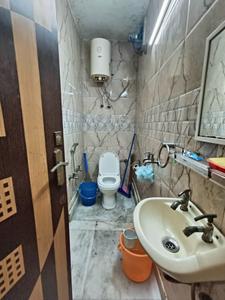 Bathroom Image of 1000 Sq.ft 2 BHK Builder Floor for sale in Swaraj Homes RWA Malaviya Nagar, Malviya Nagar New Delhi for Rs. 14200000