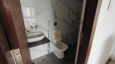 Laxmi Shrushti Wing B Bathroom Two 4