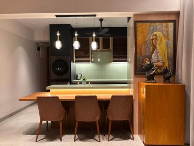 Hall Image of 805 Sq.ft 2 BHK Apartment / Flat for sale in Khar West Mumbai for Rs. 45000000
