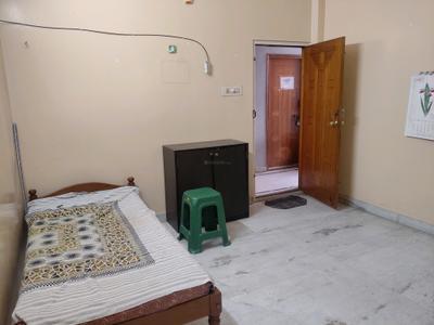 Bedroom Image of 350 Sq.ft 1 RK Apartment / Flat for rent in Indira Nagar Bengaluru for Rs. 15000
