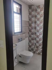 Bathroom Image of 2200 Sq.ft 3 BHK Builder Floor for sale in Sector 10 Gurgaon for Rs. 22400000