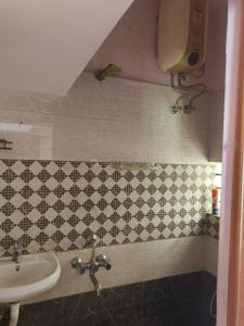Bathroom Image of 600 Sq.ft 1.5 BHK Independent House for rent in Mahadevapura Bengaluru for Rs. 17000