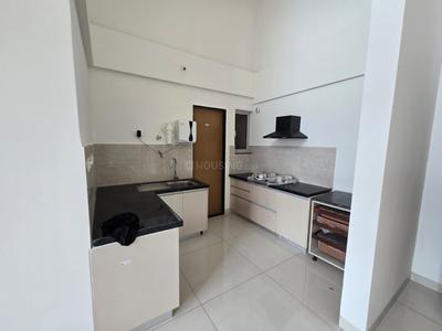 Kitchen Image of 1000 Sq.ft 2 BHK Apartment / Flat for rent in Oxy Beaumonde, Viman Nagar Pune for Rs. 70000