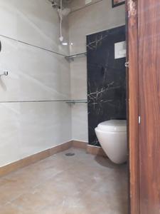 Common Bathroom Image of 900 Sq.ft 3 BHK Apartment / Flat for sale in Dwarka Mor New Delhi for Rs. 4300000