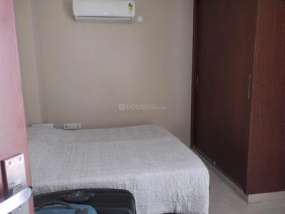 Bathroom Image of 1500 Sq.ft 2 BHK Builder Floor for rent in Hauz Khas New Delhi for Rs. 85000