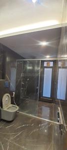 Bathroom Image of 3600 Sq.ft 4 BHK Builder Floor for rent in DLF Phase 2, DLF Phase 2 Gurgaon for Rs. 160000
