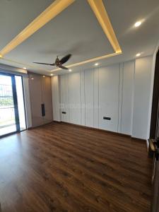 4.5 BHK Independent Builder Floor