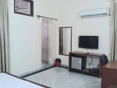 Bedroom Image of 280 Sq.ft 1 RK Studio for rent in Sector 50 Noida for Rs. 18500