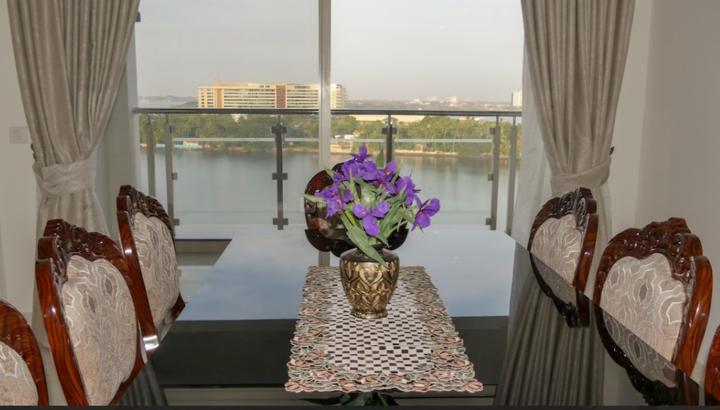 Puravankara Grandbay Main Image 1