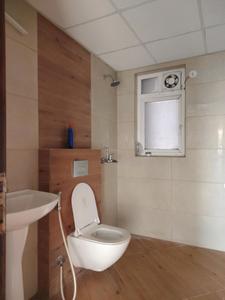 Common Bathroom Image of 1395 Sq.ft 3 BHK Apartment / Flat for sale in ACE Parkway, Sector 150 Noida for Rs. 23000000