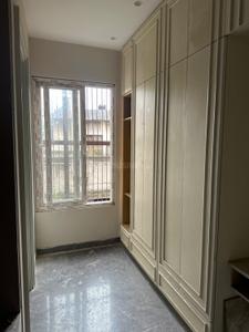 Bedroom Image of 2701 Sq.ft 4 BHK Builder Floor for sale in Paschim Vihar New Delhi for Rs. 60000000