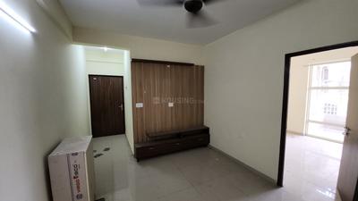 Living Room Image of 950 Sq.ft 3 BHK Apartment / Flat for sale in Pyramid Altia, Sector 70 Gurgaon for Rs. 8650000