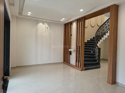 Image of 7200 Sq.ft 5 BHK Independent House for sale in Gomti Nagar, Lucknow for Rs. 55000001