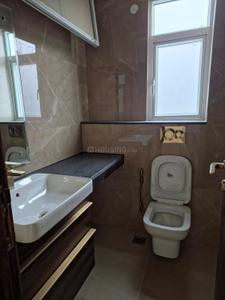 Bathroom Image of 1712 Sq.ft 3 BHK Independent House for rent in Smartworld Orchard, Sector 61 Gurgaon for Rs. 54999