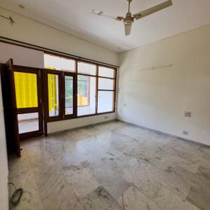 Bedroom Image of 3200 Sq.ft 3 BHK Independent House for rent in Sector 8 Chandigarh for Rs. 85000