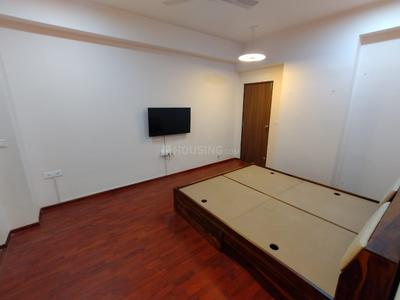 Bedroom Image of 2510 Sq.ft 3.5 BHK Apartment / Flat for rent in Adani Water Lily, Shantigram Ahmedabad for Rs. 75000