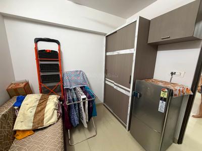 Bedroom Image of 725 Sq.ft 3 BHK Apartment / Flat for rent in Hubtown Harmony, Matunga East Mumbai for Rs. 90000
