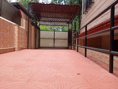 Balcony Image of 3200 Sq.ft 4 BHK Independent House for rent in Diamond Garden, Chembur Mumbai for Rs. 275000