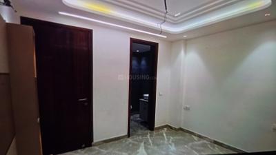 Bedroom Image of 1350 Sq.ft 3 BHK Builder Floor for sale in Ashok Vihar New Delhi for Rs. 35000000